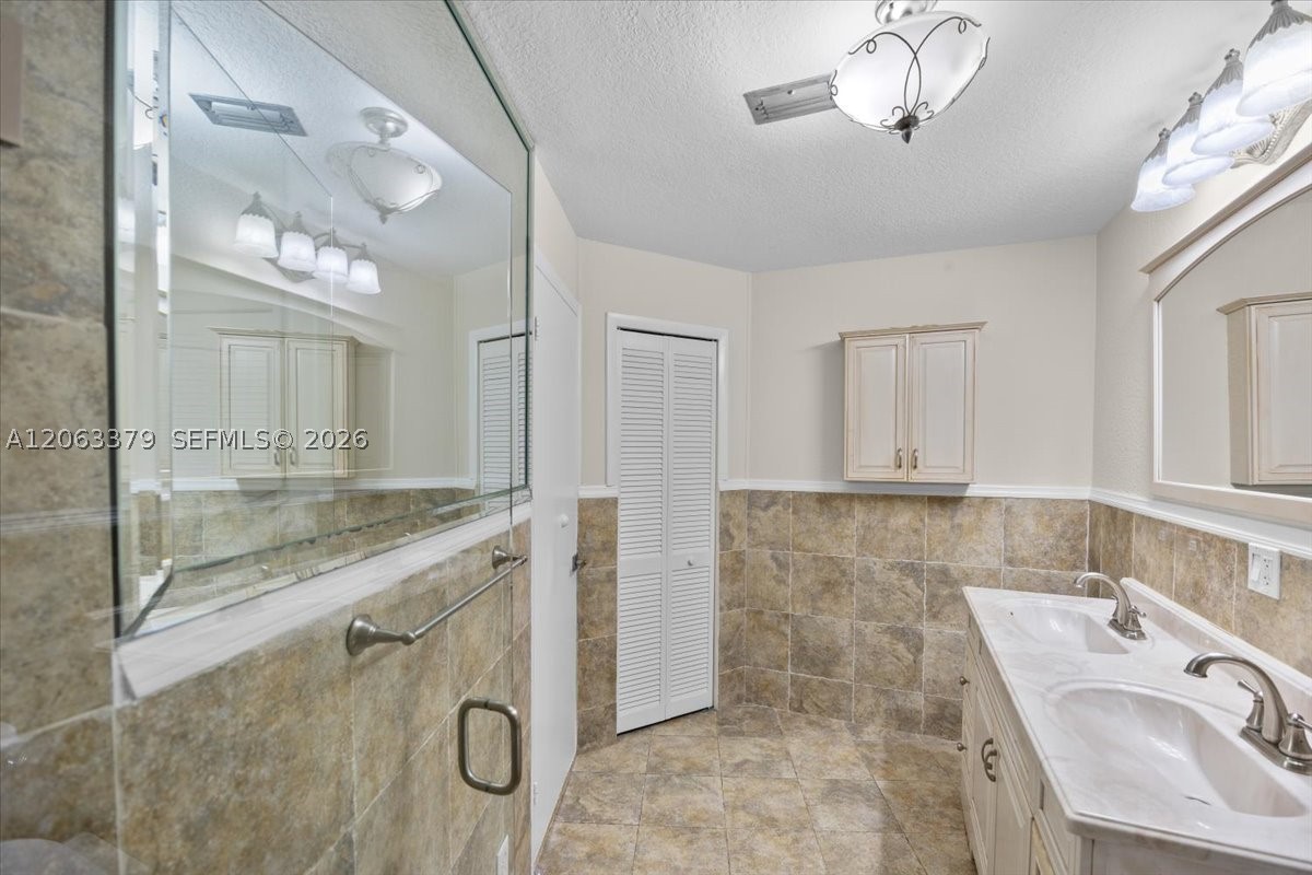 4201 W Sailboat Dr #1, Cooper City FL 33026