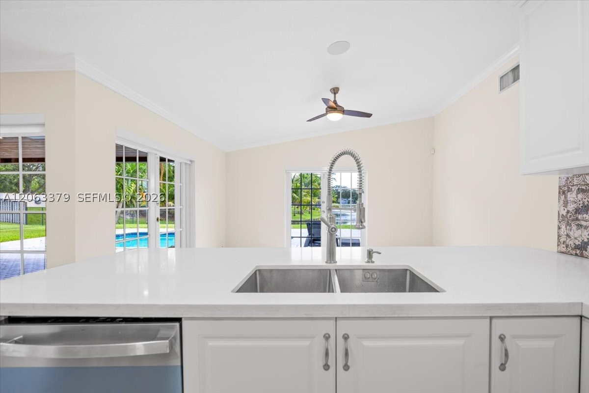 4201 W Sailboat Dr #1, Cooper City FL 33026