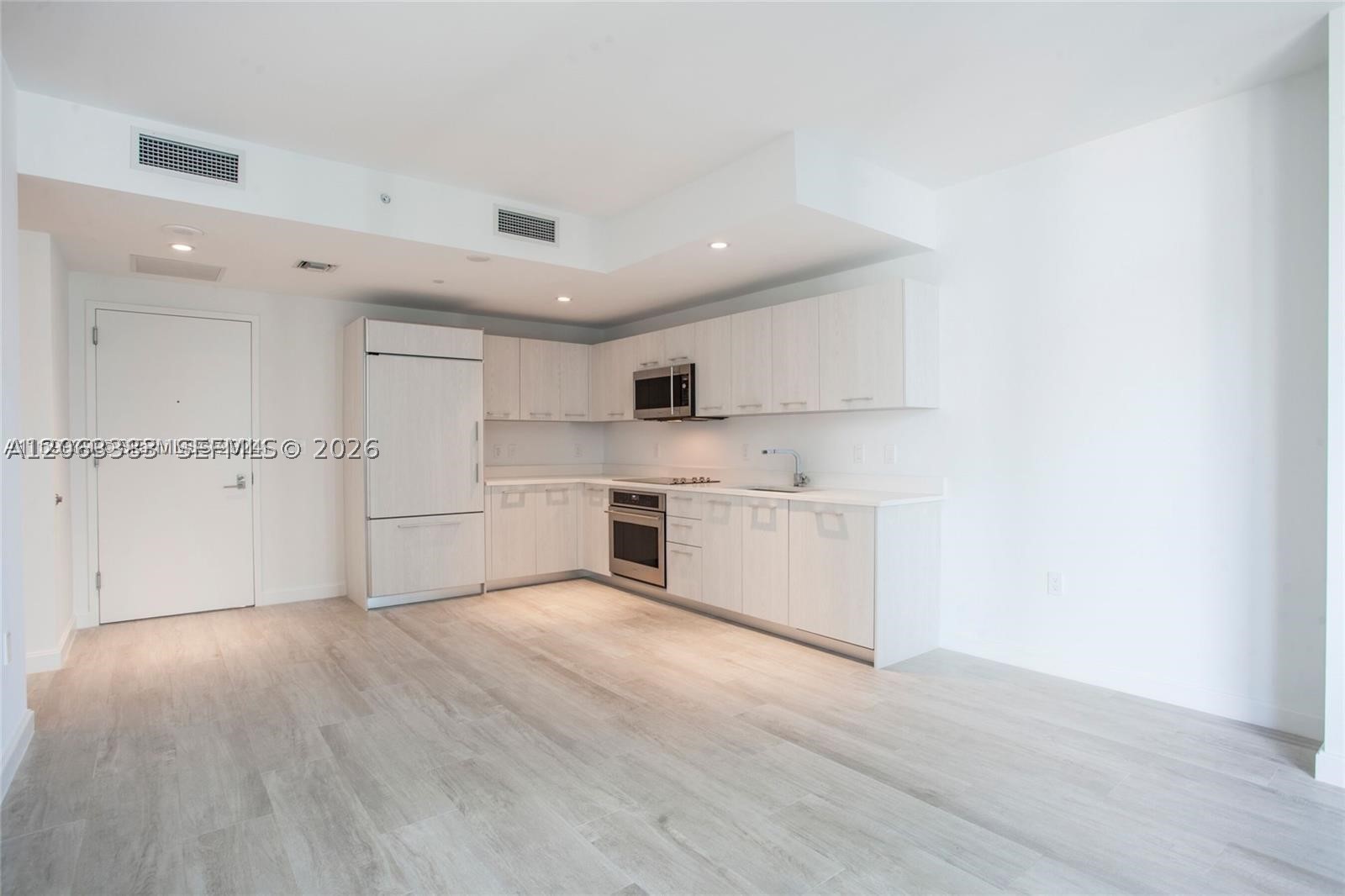 55 SW 9th St #1907, Miami FL 33130