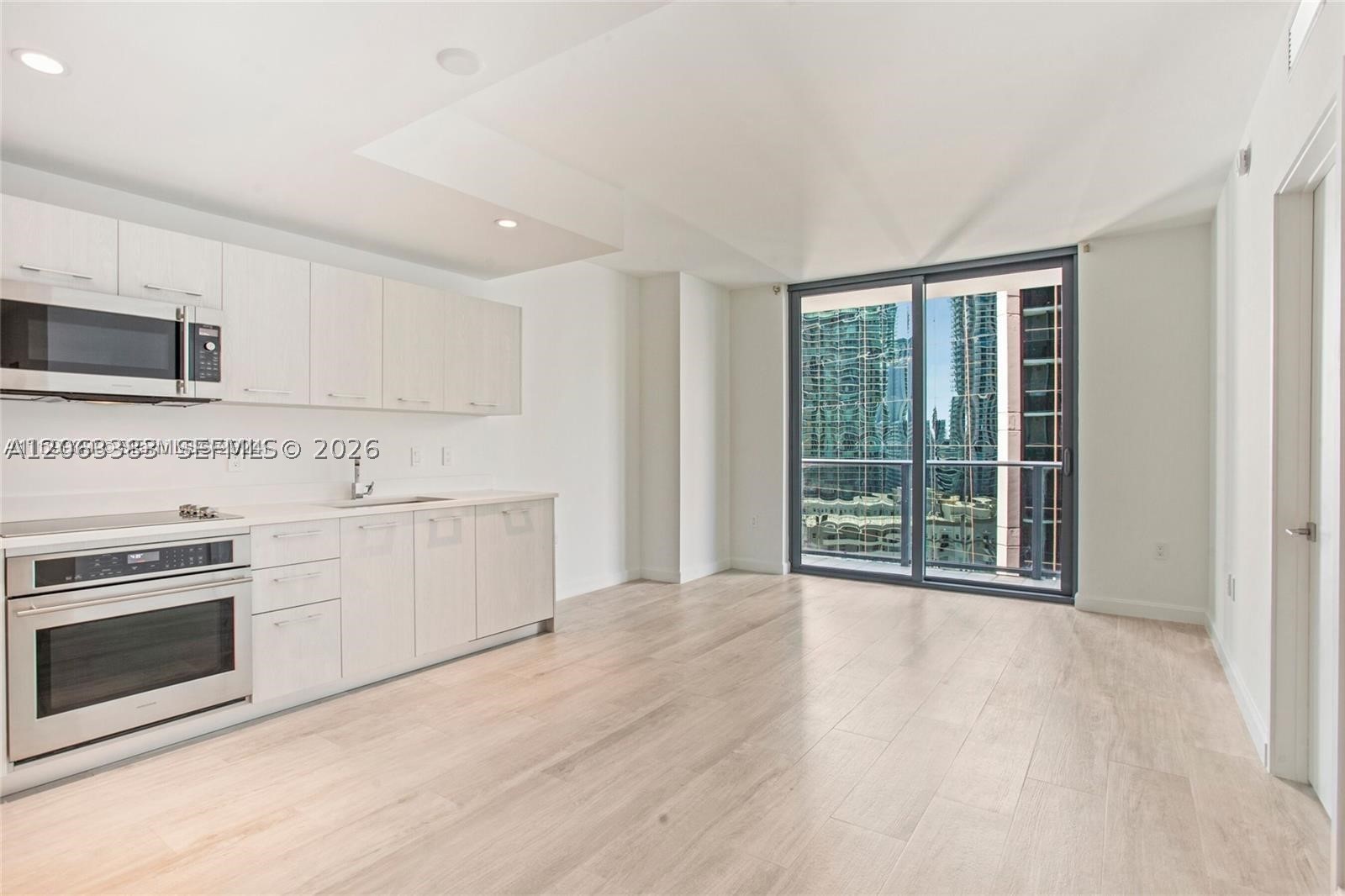 55 SW 9th St #1907, Miami FL 33130