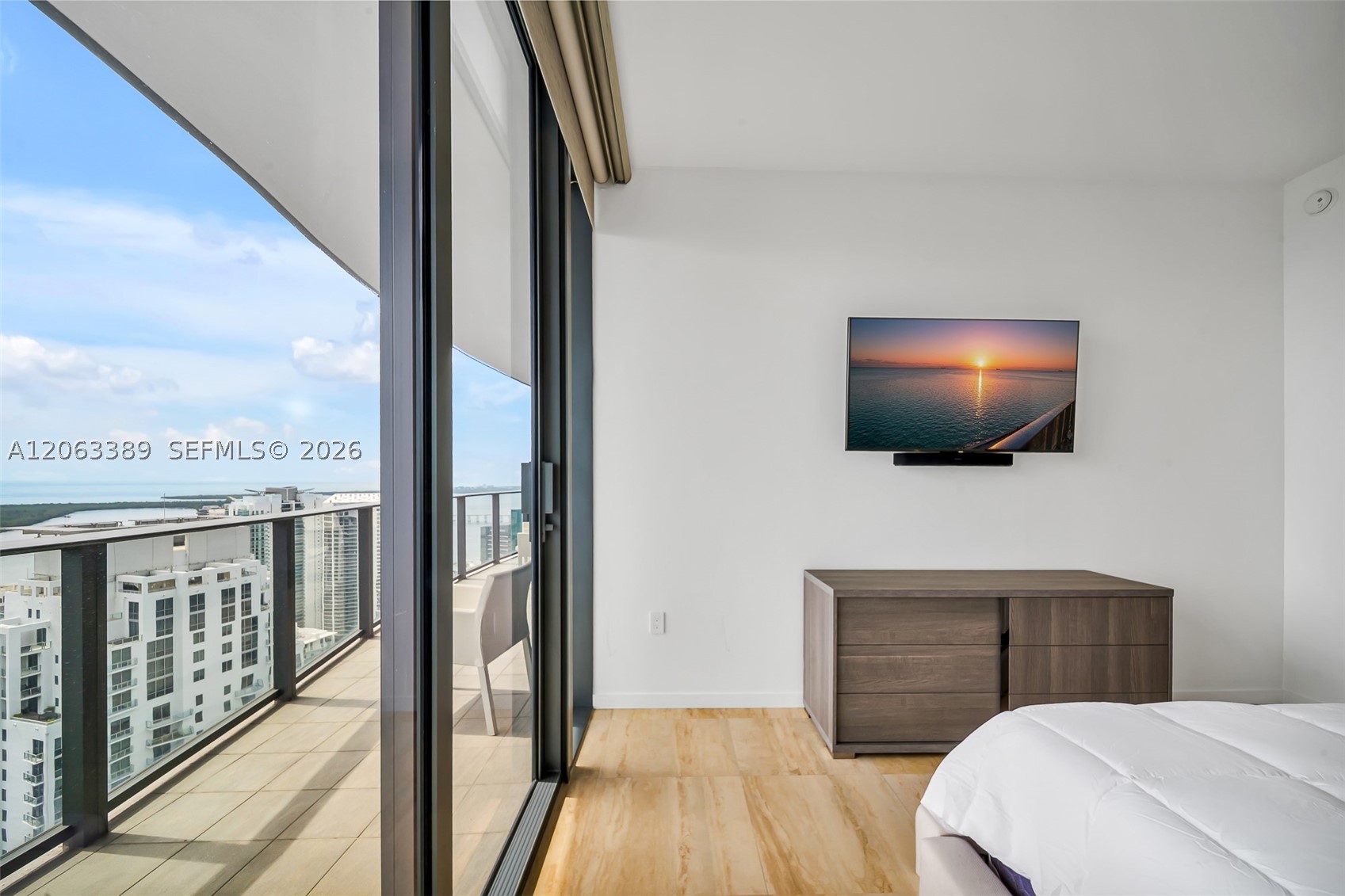 1000 Brickell Plz #PH5503, Miami FL 33131