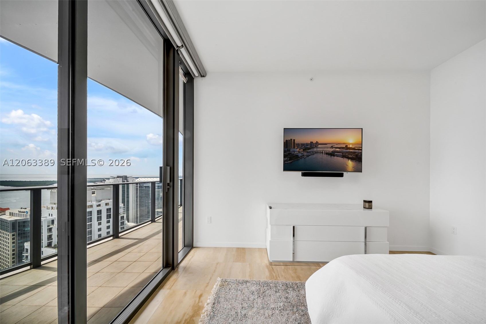1000 Brickell Plz #PH5503, Miami FL 33131