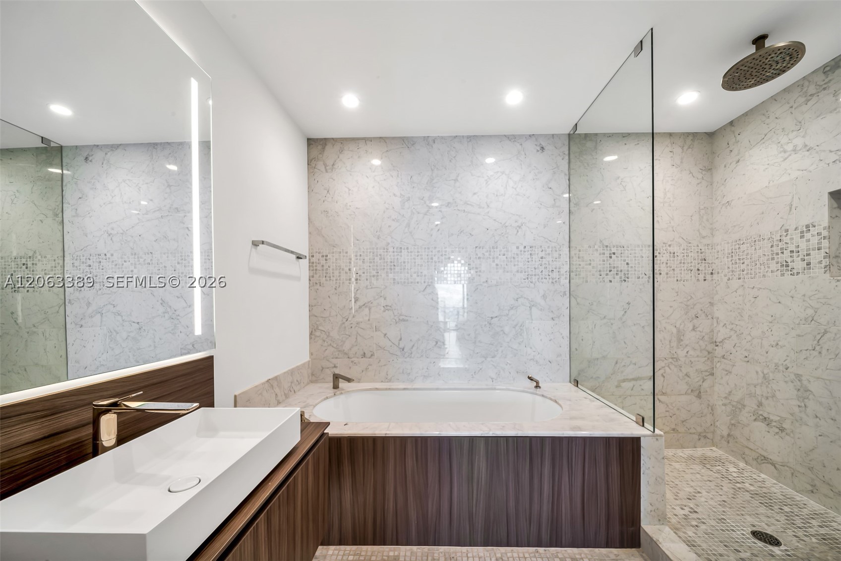 1000 Brickell Plz #PH5503, Miami FL 33131