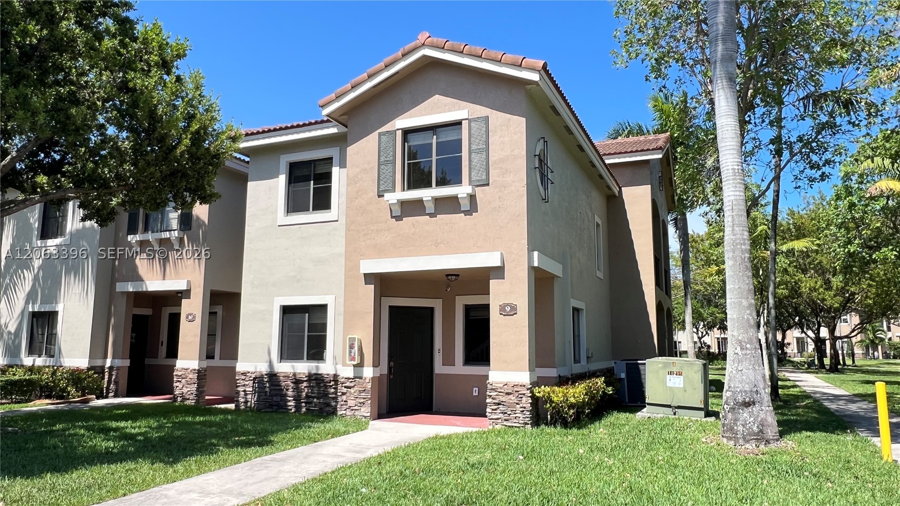 22721 SW 88 PL #9-19, Cutler Bay FL 33190