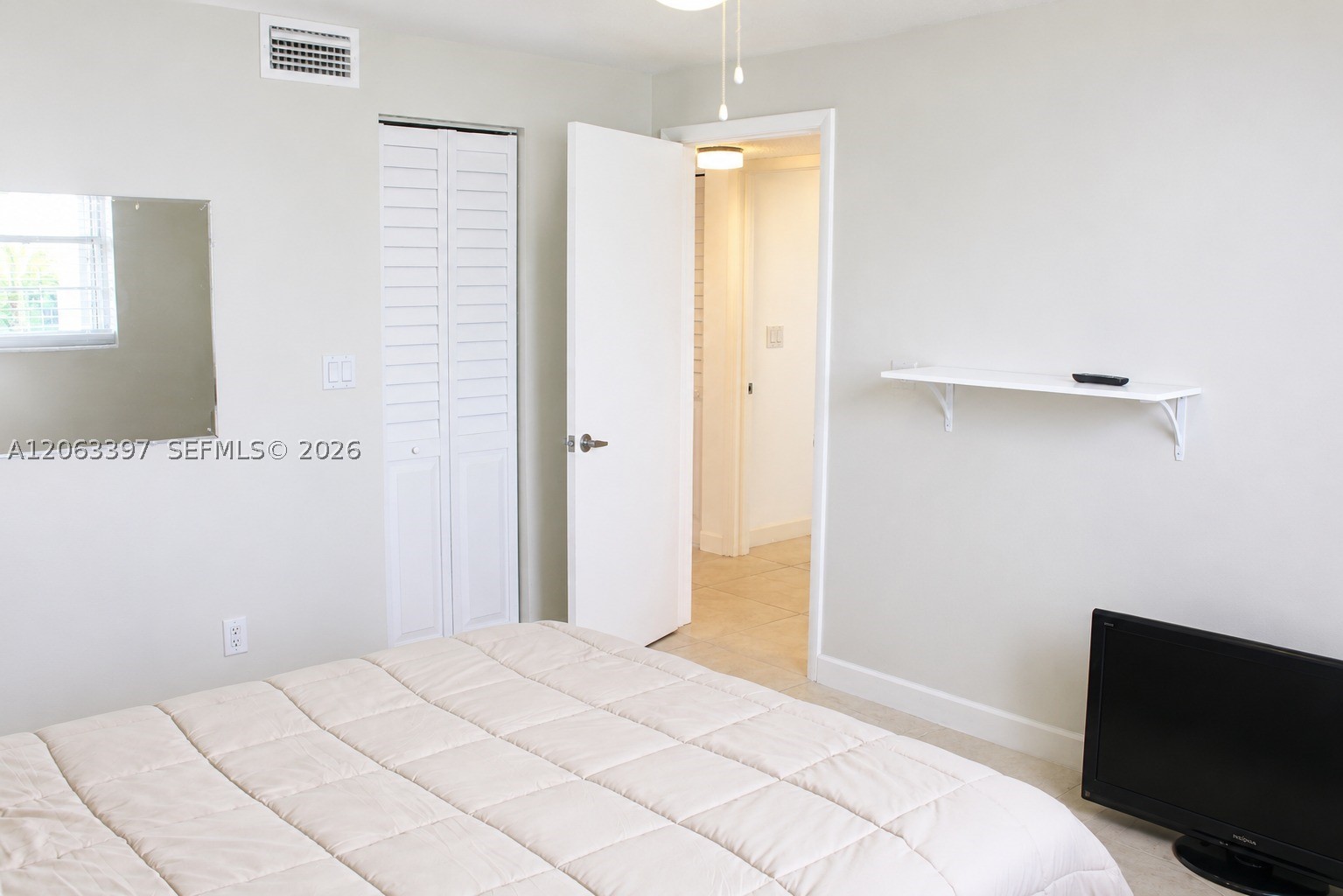 401 SE 3rd St #608, Dania Beach FL 33004