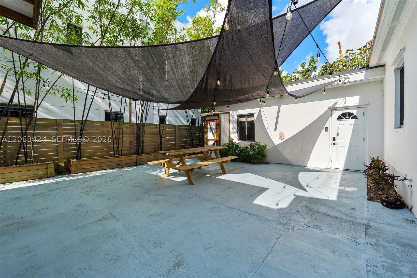 3134 Carter St, Miami FL 33133