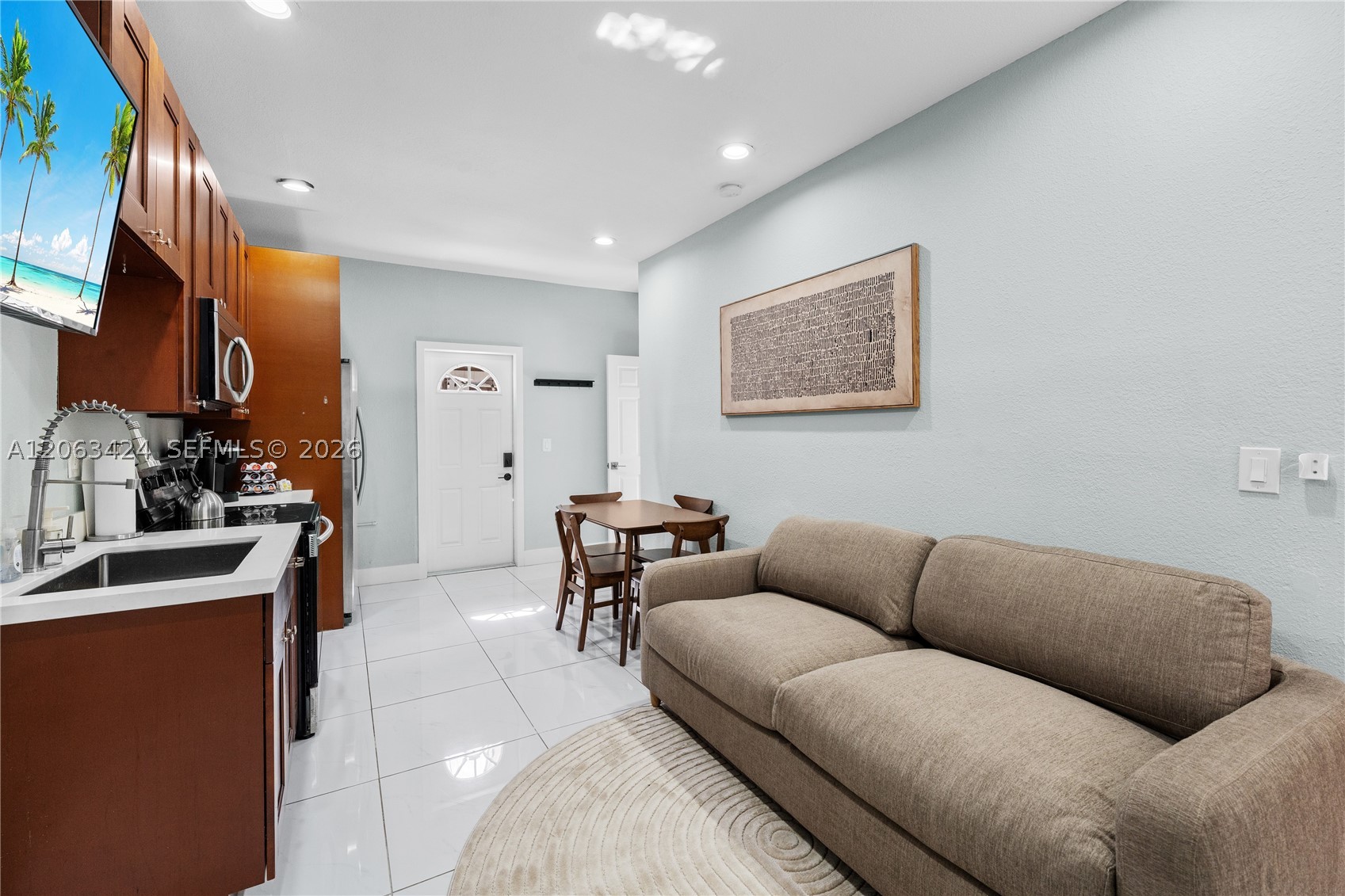 3134 Carter St, Miami FL 33133