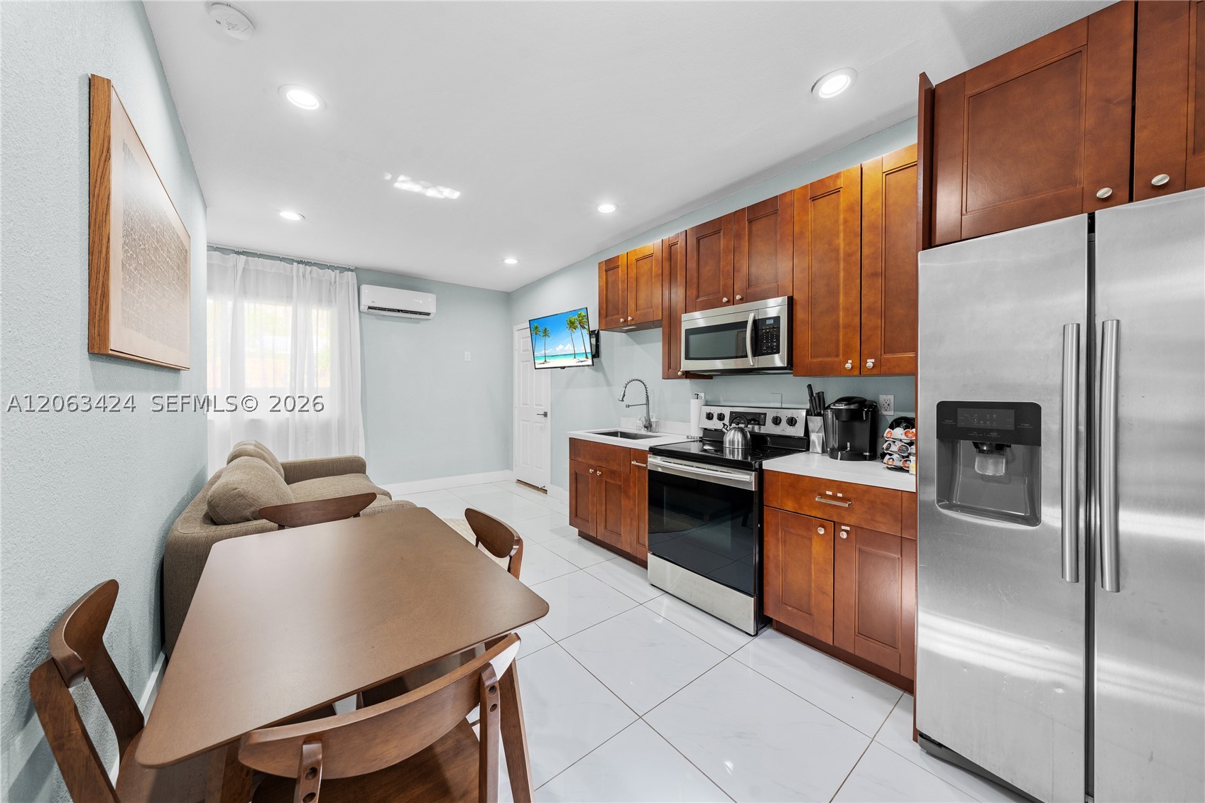 3134 Carter St, Miami FL 33133