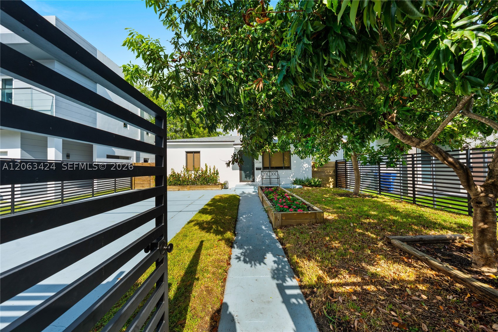 3134 Carter St, Miami FL 33133