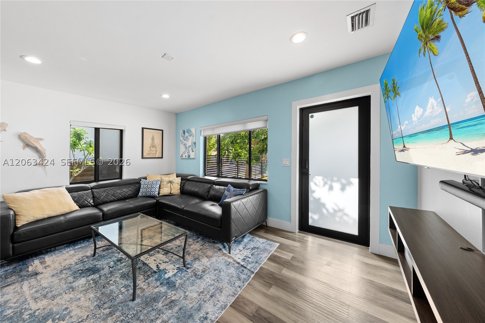 3134 Carter St, Miami FL 33133