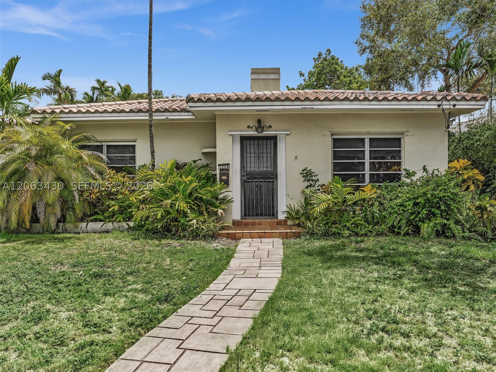 1228 SW 17th St, Miami FL 33145