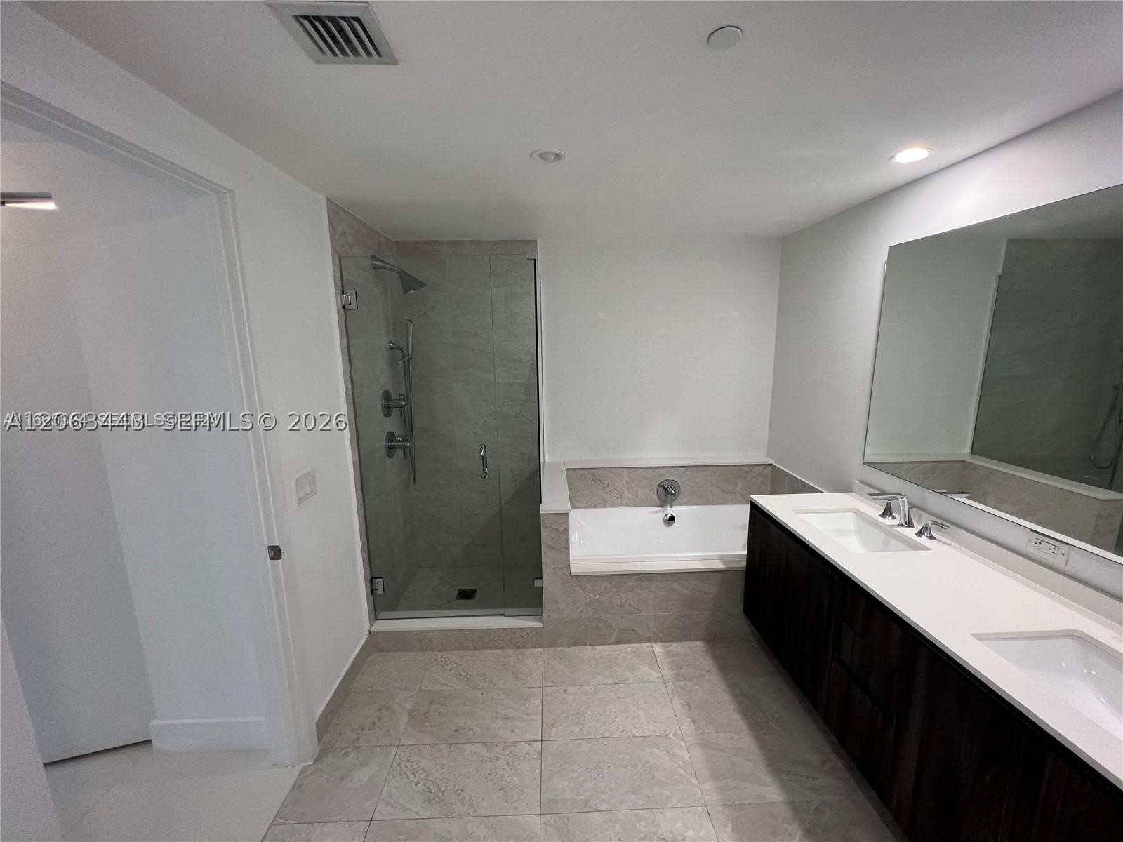 488 NE 18th St #3000, Miami FL 33132