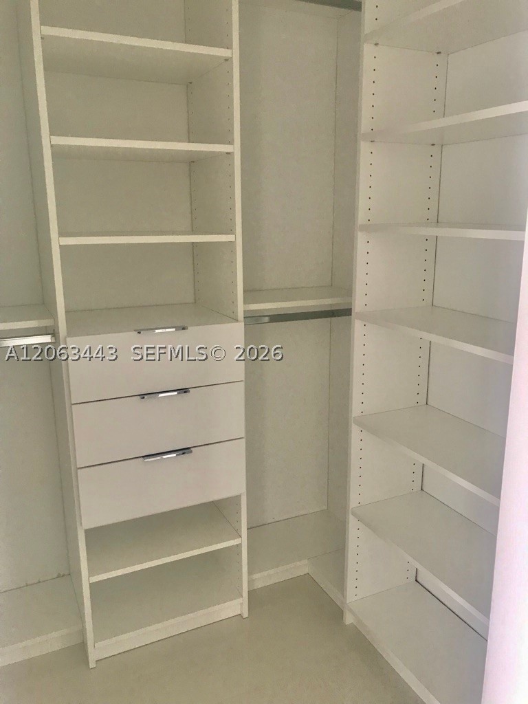 488 NE 18th St #3000, Miami FL 33132