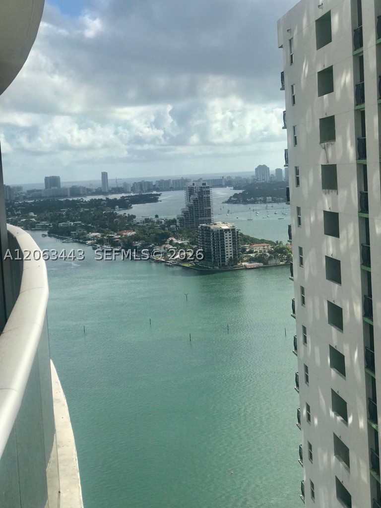 488 NE 18th St #3000, Miami FL 33132