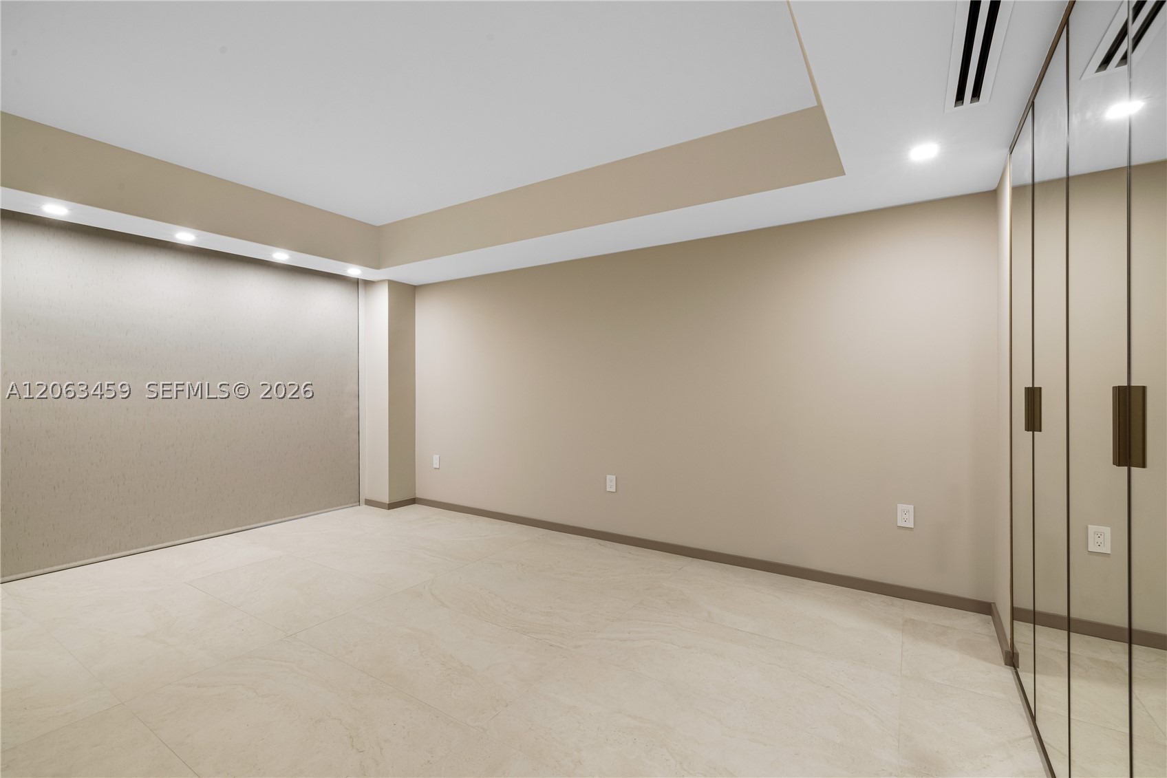 10155 Collins Ave #202, Bal Harbour FL 33154