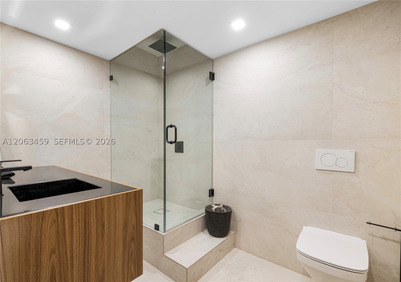10155 Collins Ave #202, Bal Harbour FL 33154