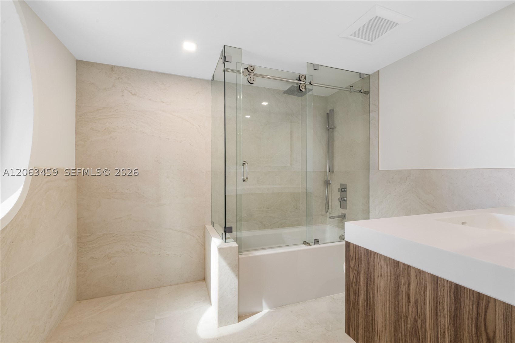 10155 Collins Ave #202, Bal Harbour FL 33154