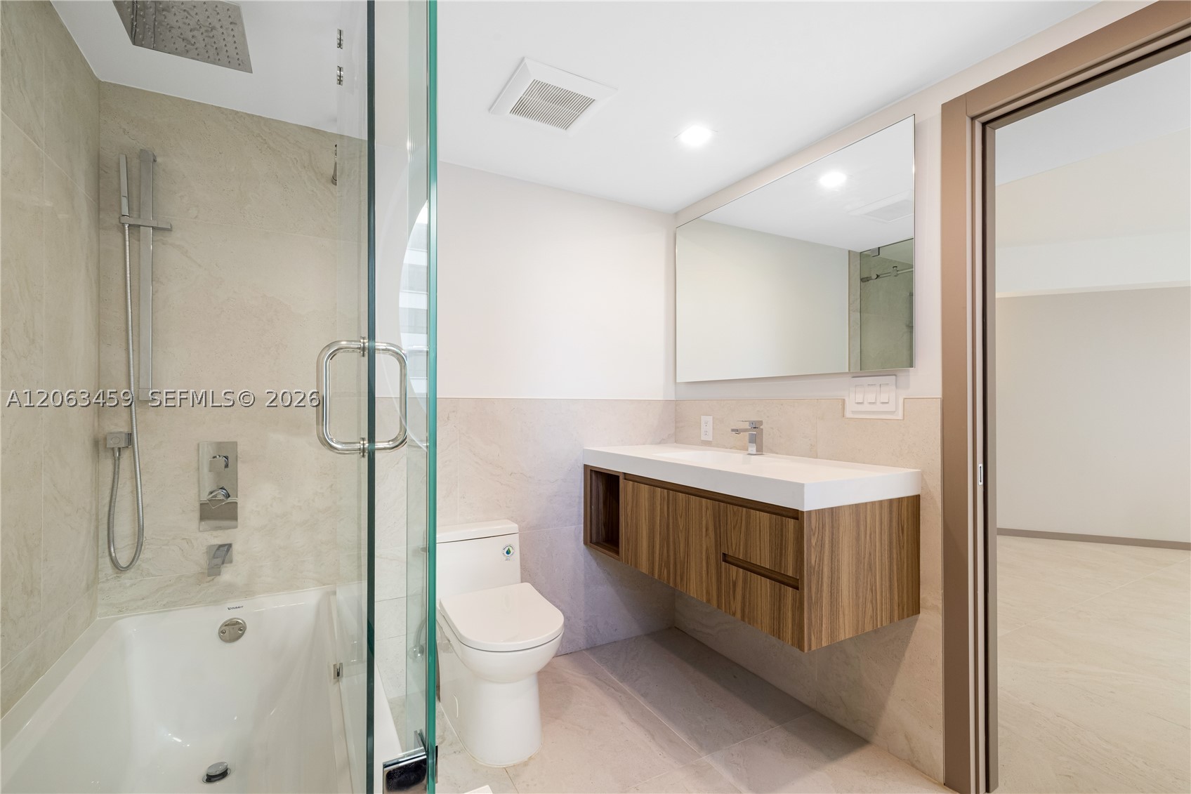 10155 Collins Ave #202, Bal Harbour FL 33154