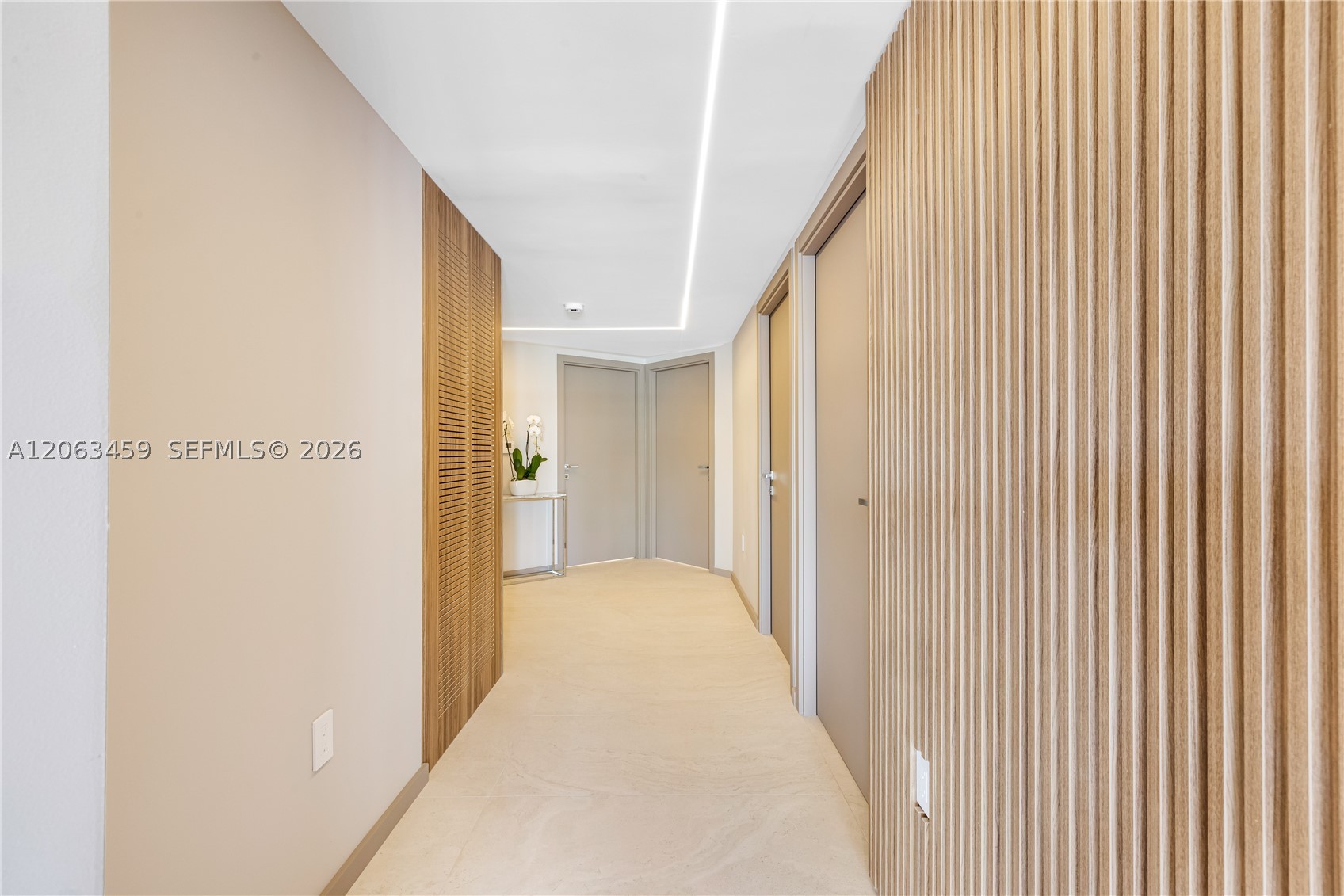 10155 Collins Ave #202, Bal Harbour FL 33154
