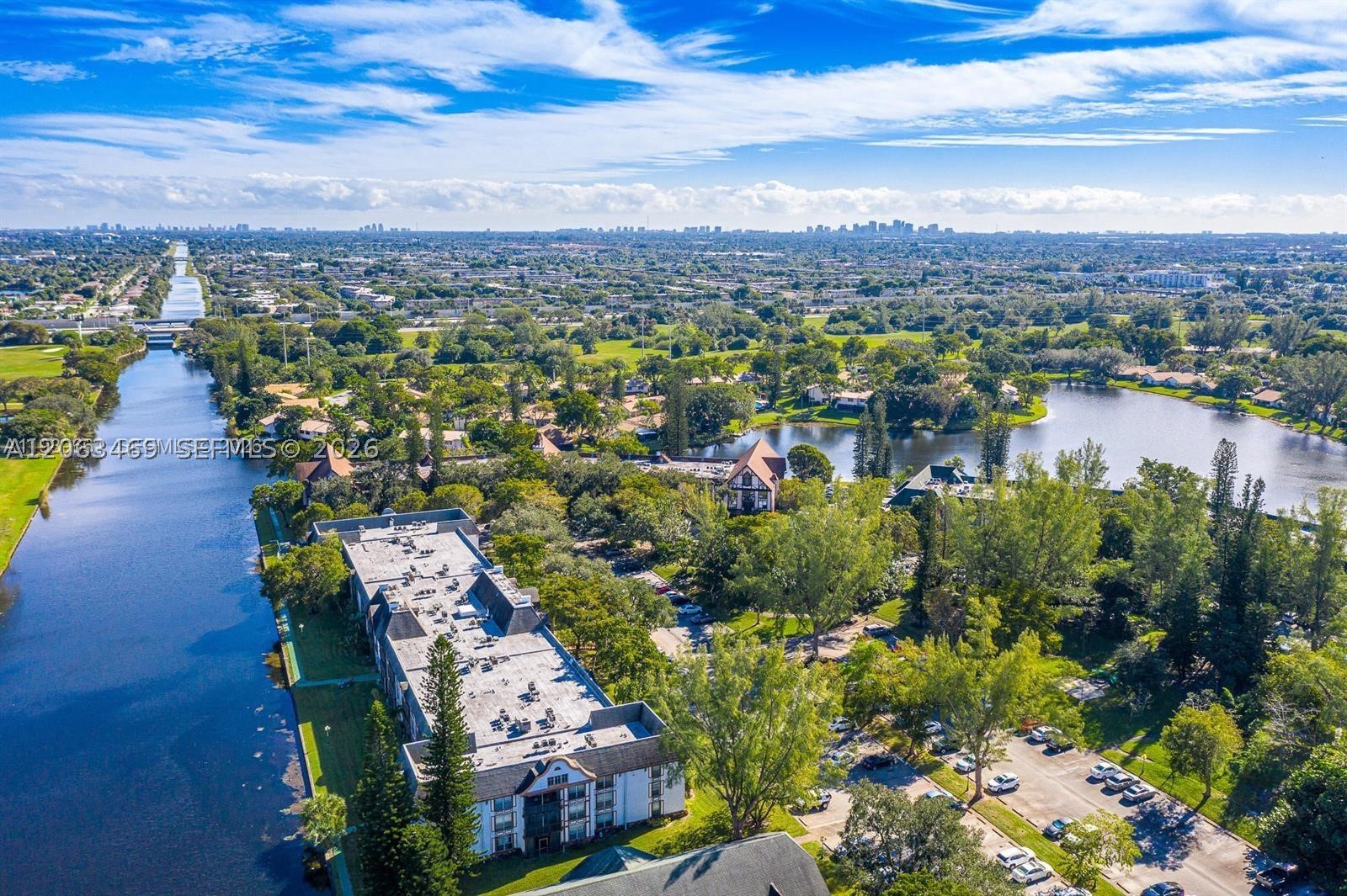 3760 Inverrary Dr #2P, Lauderhill FL 33319