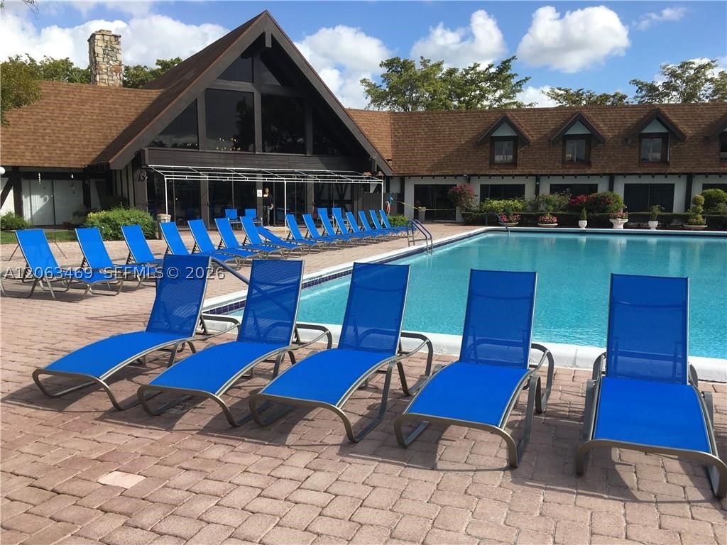 3760 Inverrary Dr #2P, Lauderhill FL 33319
