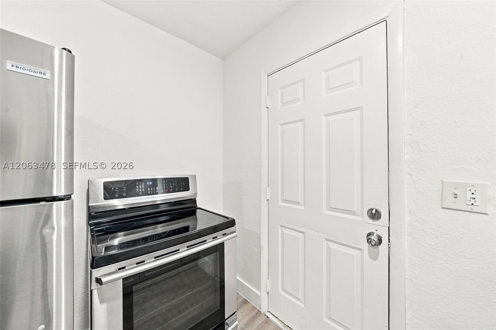 925 NW 69th St #2, Miami FL 33150
