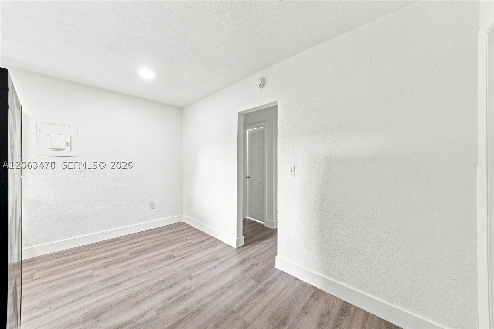 925 NW 69th St #2, Miami FL 33150