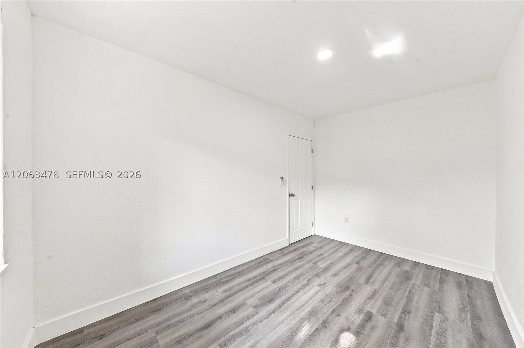 925 NW 69th St #2, Miami FL 33150