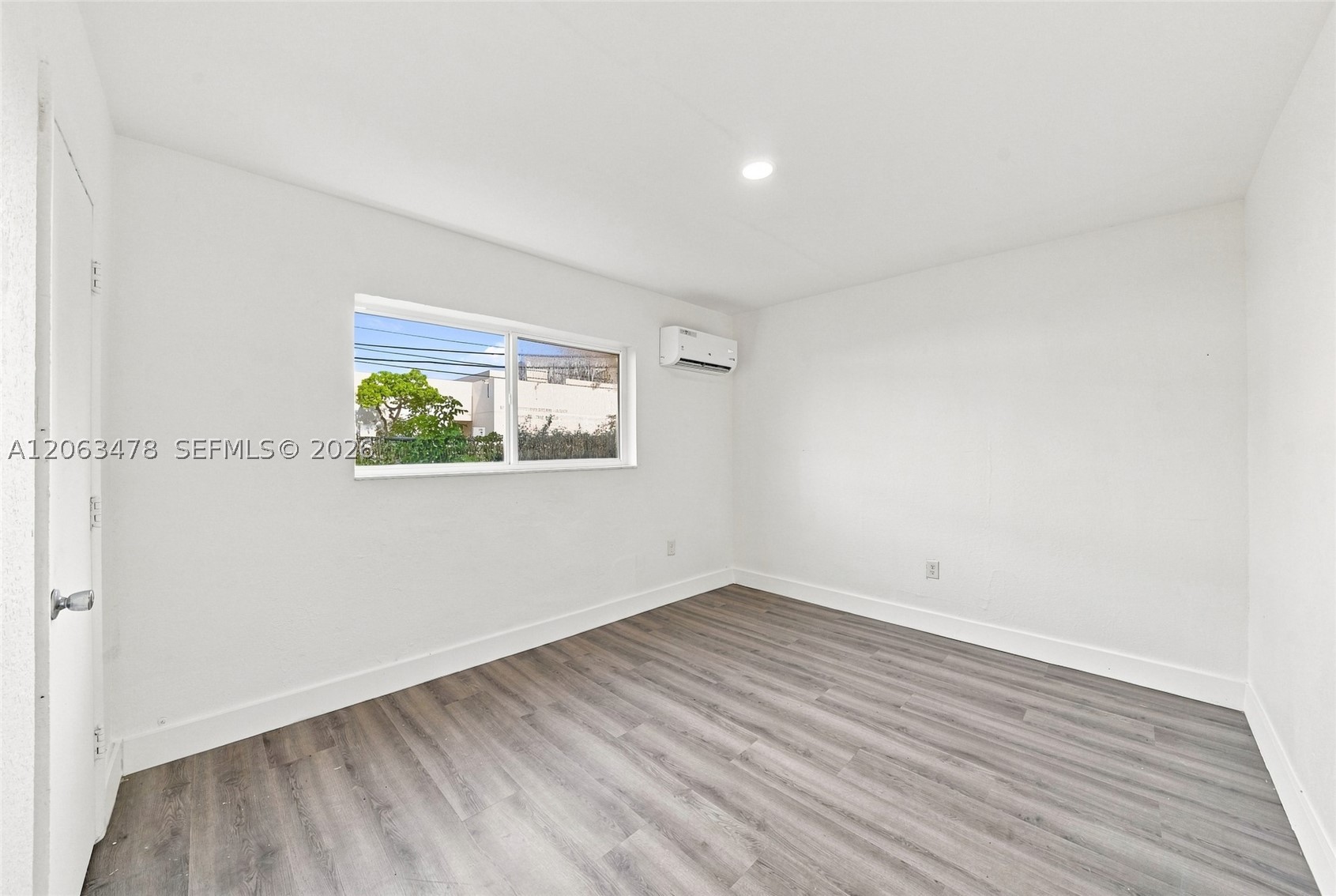 925 NW 69th St #2, Miami FL 33150