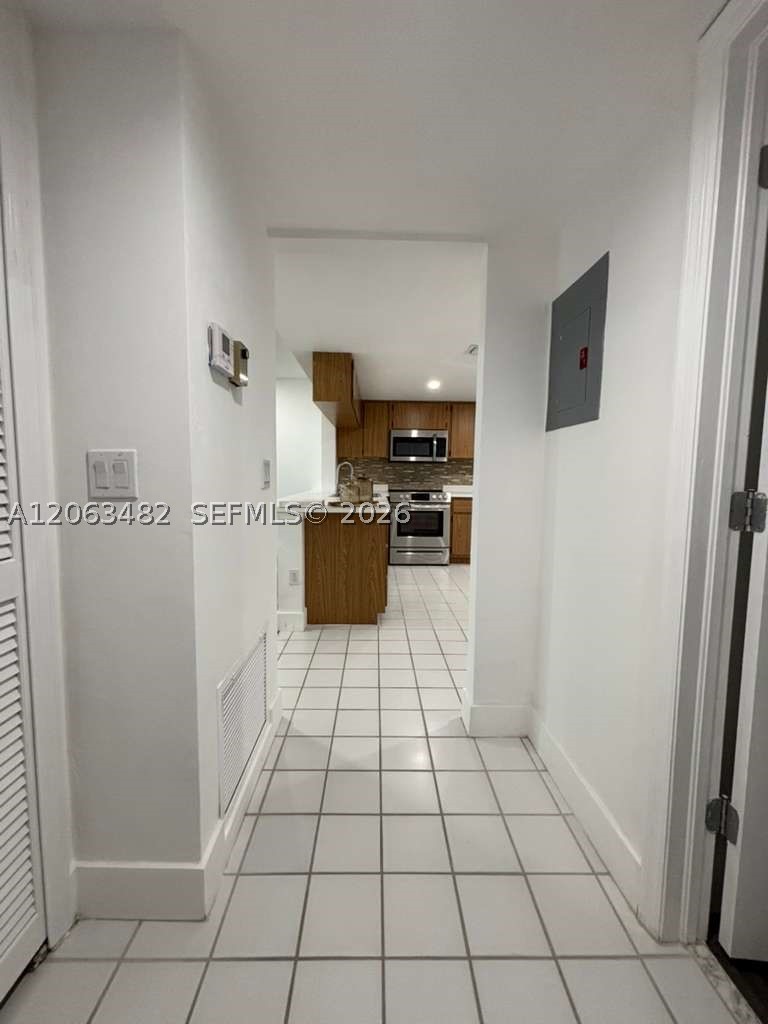 1005 Palm Beach Trace Dr #1005, Royal Palm Beach FL 33411