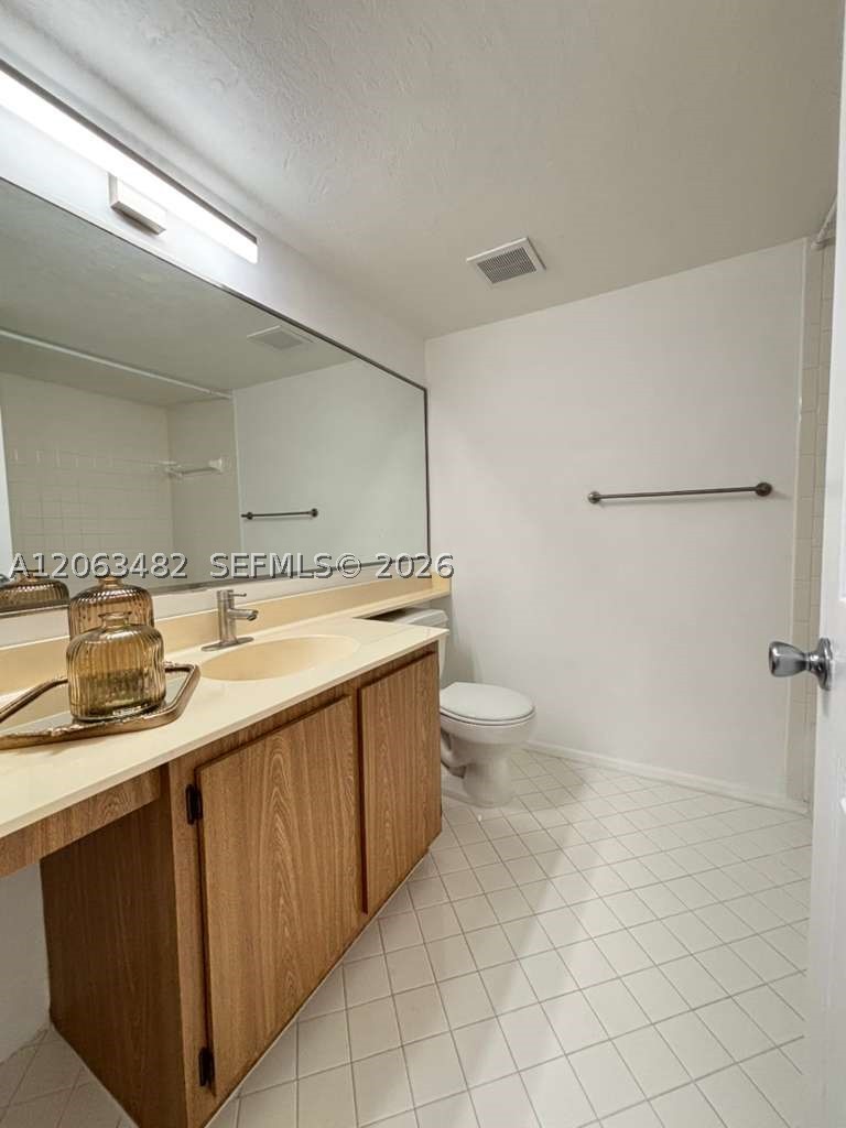 1005 Palm Beach Trace Dr #1005, Royal Palm Beach FL 33411