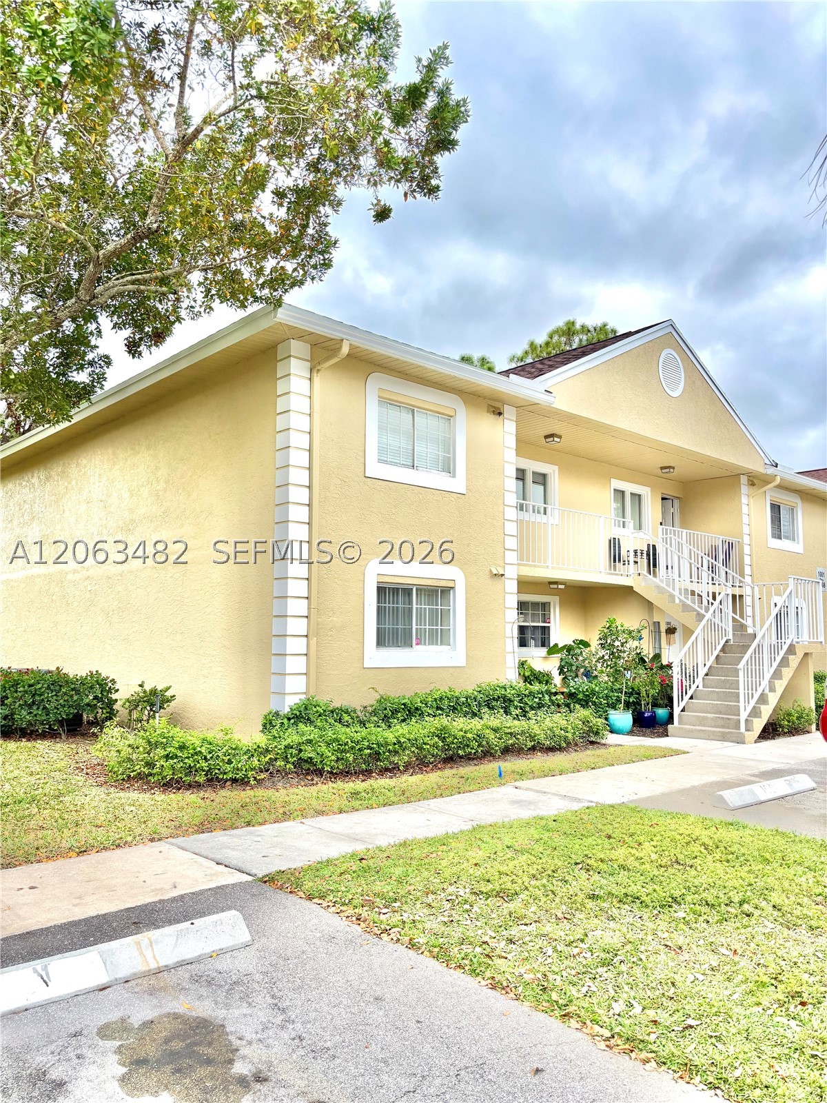 1005 Palm Beach Trace Dr #1005, Royal Palm Beach FL 33411