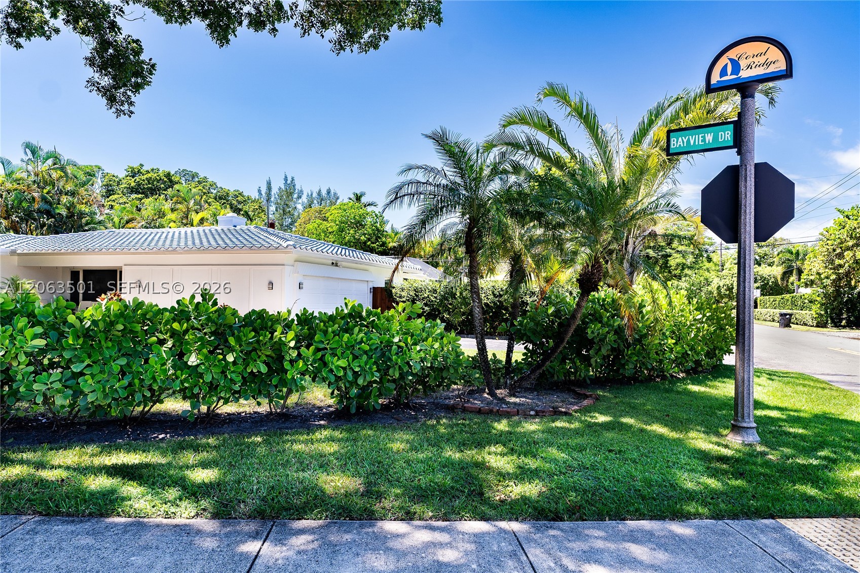 1529 Bayview Dr, Fort Lauderdale FL 33304