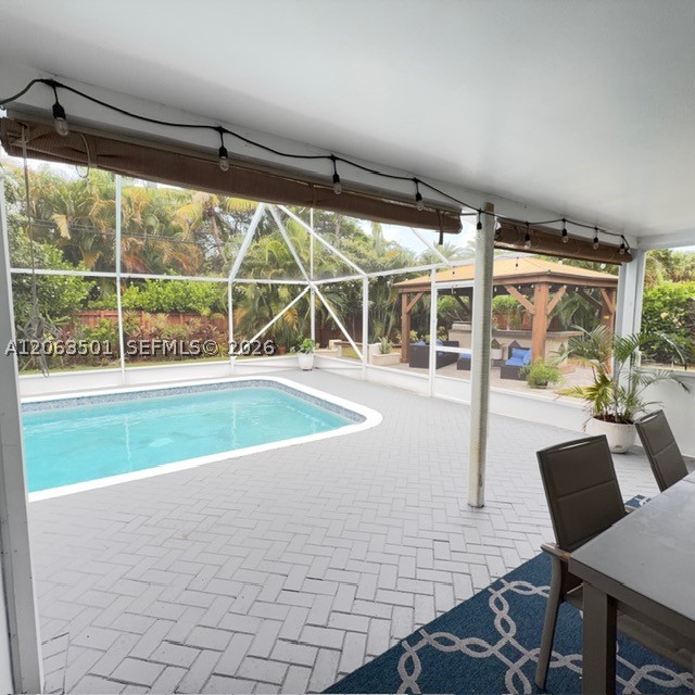 1529 Bayview Dr, Fort Lauderdale FL 33304