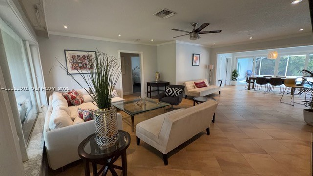 1529 Bayview Dr, Fort Lauderdale FL 33304