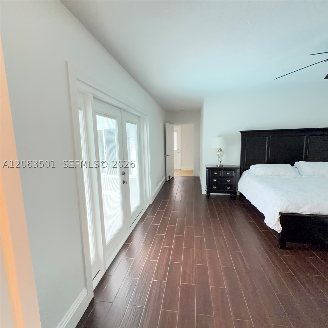 1529 Bayview Dr, Fort Lauderdale FL 33304