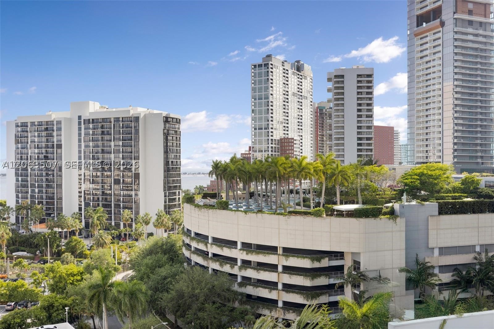 218 SE 14th St #2004, Miami FL 33131
