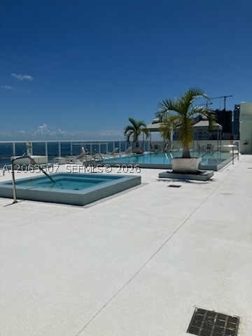 218 SE 14th St #2004, Miami FL 33131