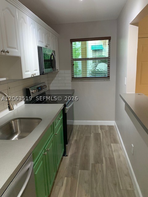 5839 SW 74th Ter #201, South Miami FL 33143
