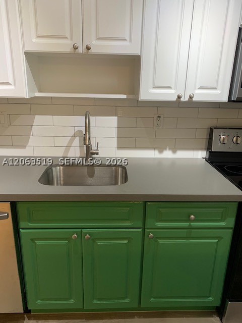 5839 SW 74th Ter #201, South Miami FL 33143