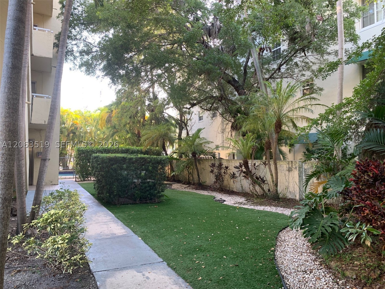 5839 SW 74th Ter #201, South Miami FL 33143