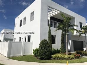 10125 NW 75 terr, Miami FL 33178