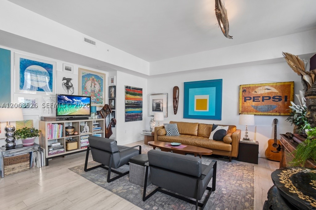 601 NE 27th St #1505, Miami FL 33137