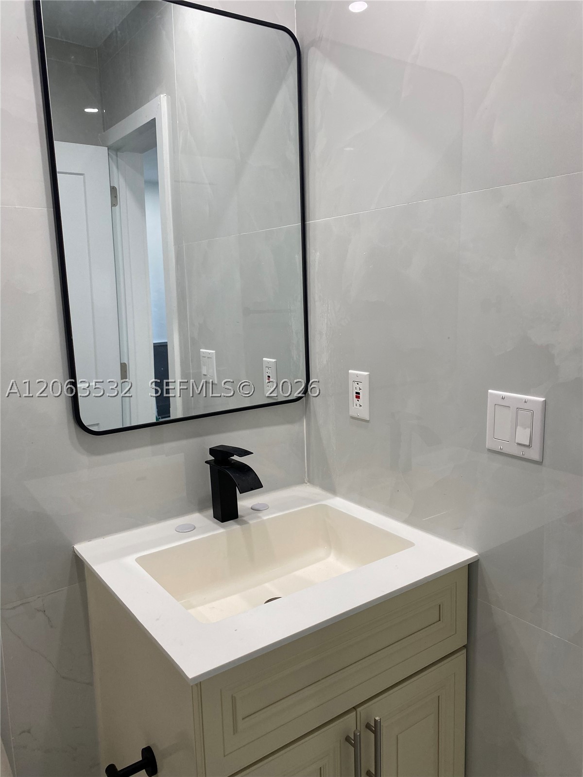 2352 SW 26th Ln, Miami FL 33133