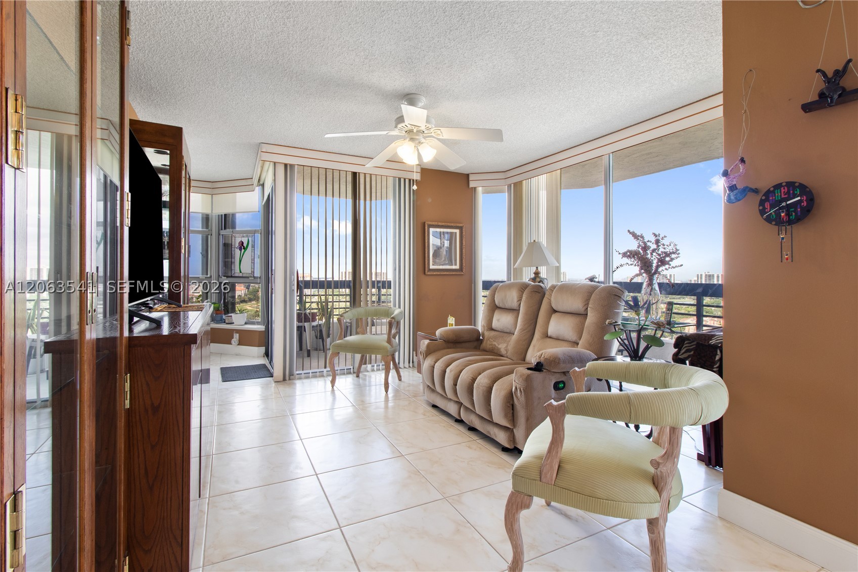 3500 Mystic Pointe Dr #2204, Aventura FL 33180