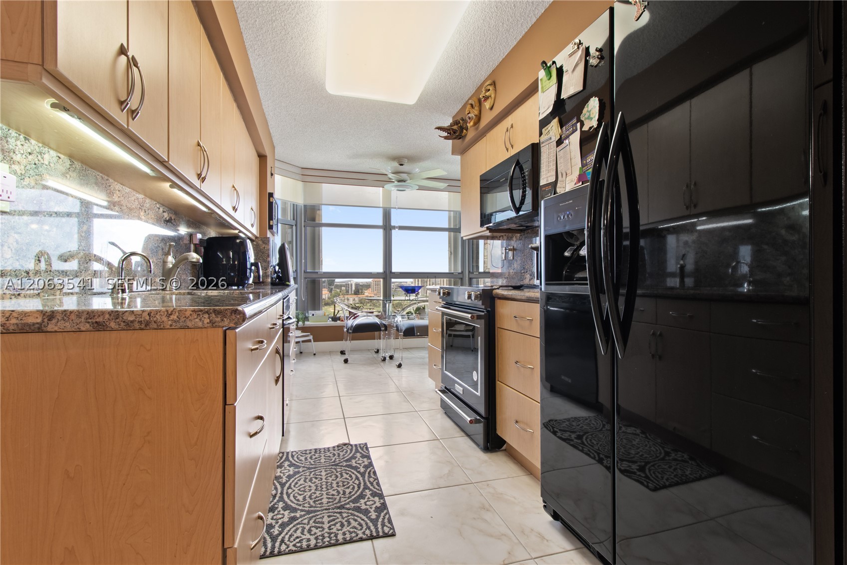 3500 Mystic Pointe Dr #2204, Aventura FL 33180