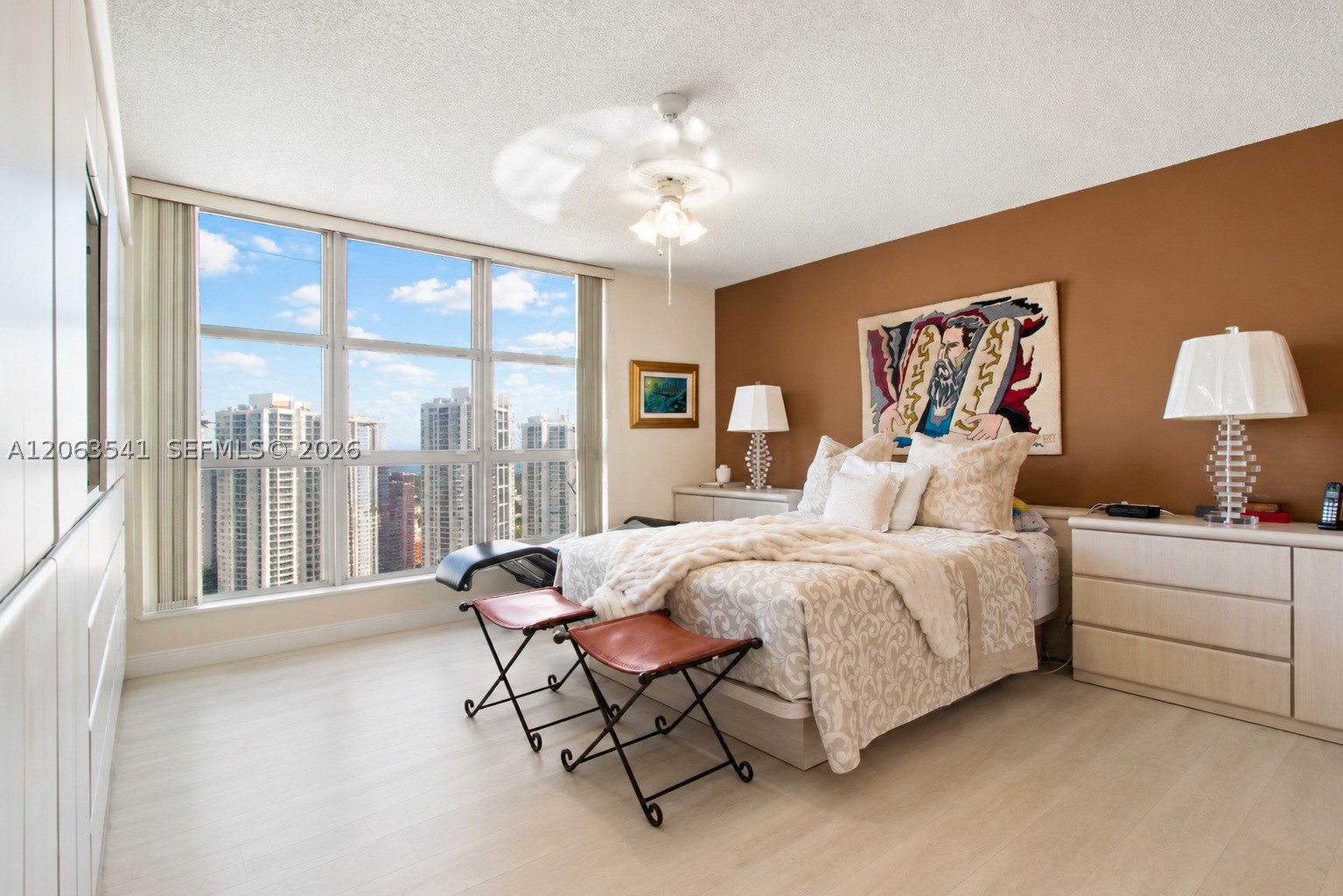 3500 Mystic Pointe Dr #2204, Aventura FL 33180