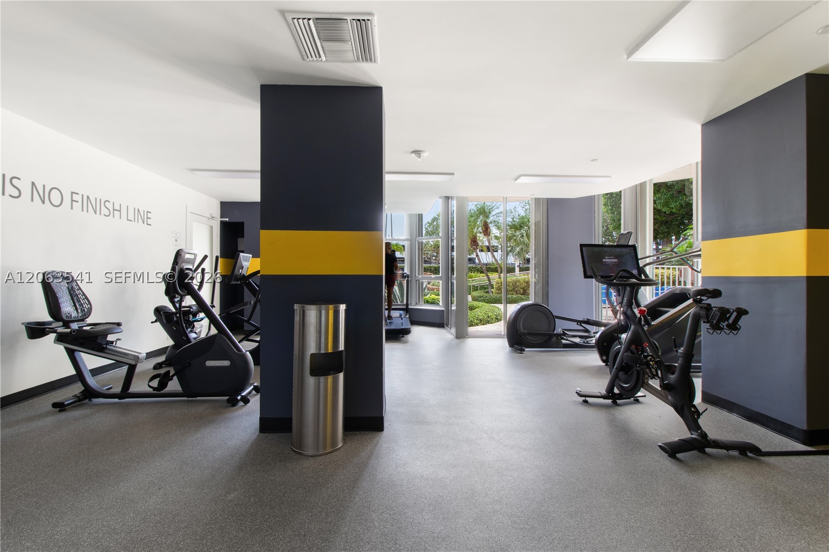 3500 Mystic Pointe Dr #2204, Aventura FL 33180