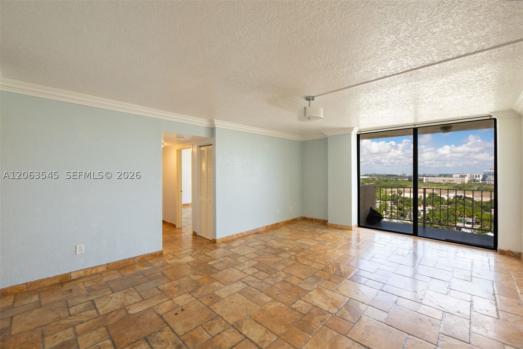 2350 NE 135th St #1503, North Miami FL 33181