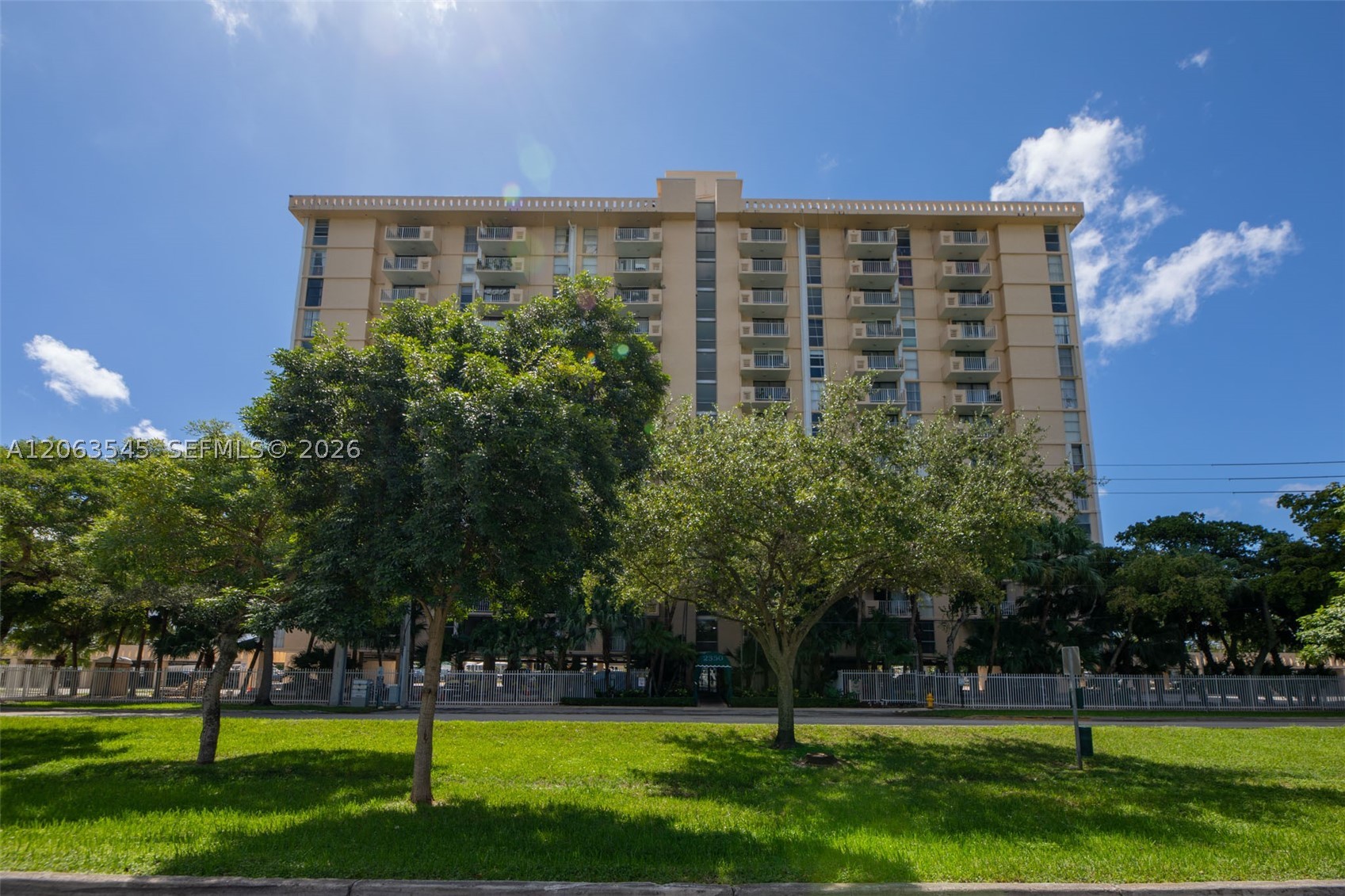 2350 NE 135th St #1503, North Miami FL 33181